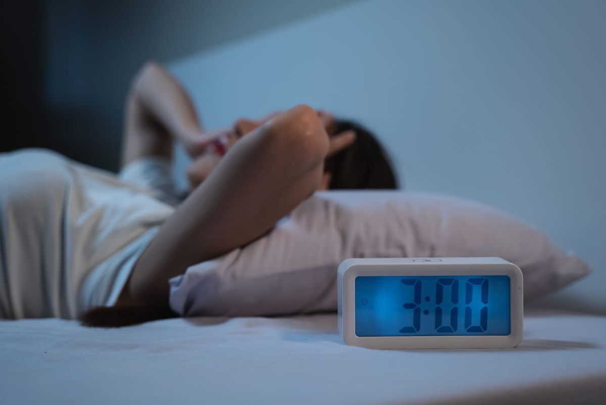 Can an Evening Ice Bath Improve Sleep? Science and Practical Tips